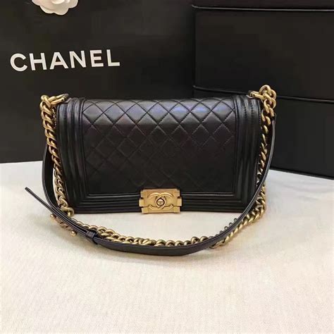 chanel le boy bag